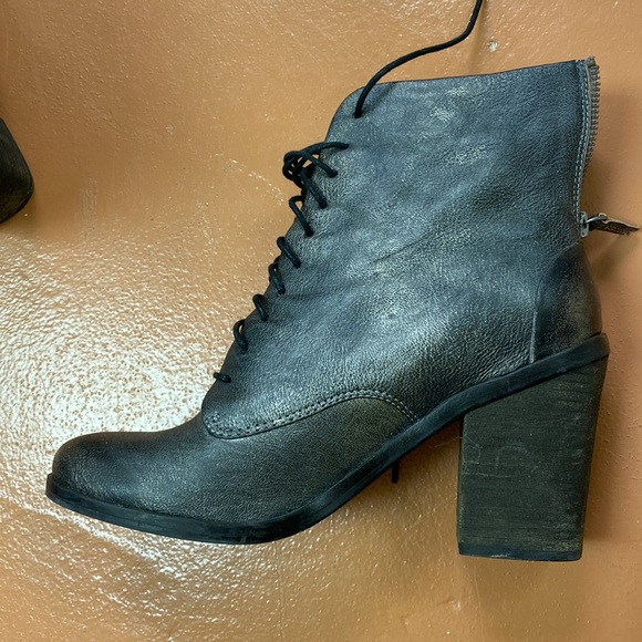 AS 98 Style Bacio brand size 10 soft pewter leather. 3.5” block heel. Very comfy - Picture 5 of 8